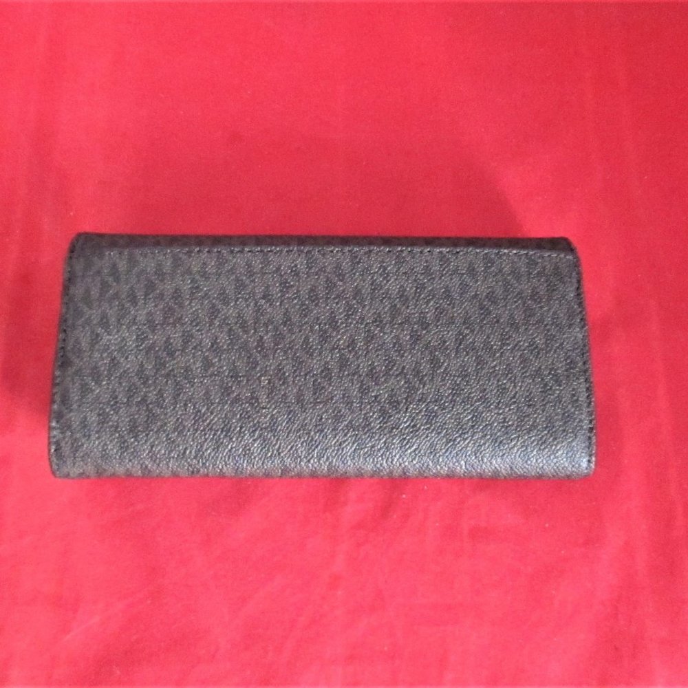 Michael Kors Fulton Signature Carryall Flap Wallet - Picture 5 of 9